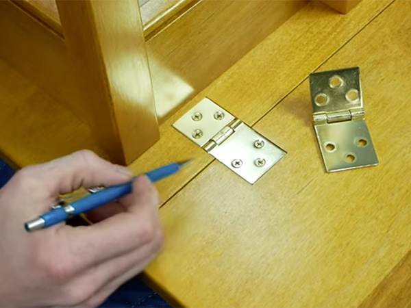 VIDEO: How to Install a Drop Leaf Hinge - Woodworking, Blog, Videos, Plans