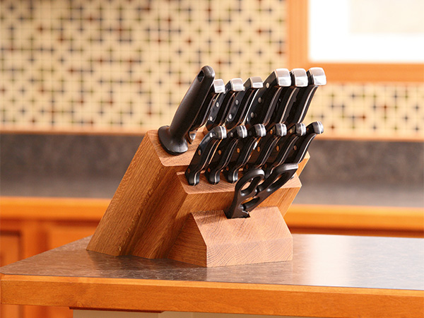 PROJECT Simple Knife Block - Woodworking Blog Videos 
