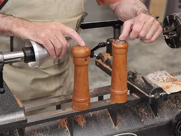 VIDEO: Turning Pepper Mills and Salt Shakers