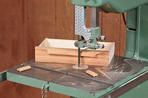 Shaping drawer pull on a band saw